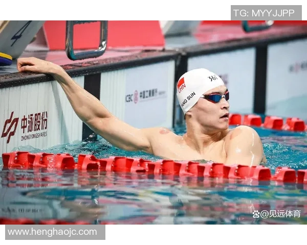 孙杨如何在国际游泳赛场展现年轻新星的风采与实力